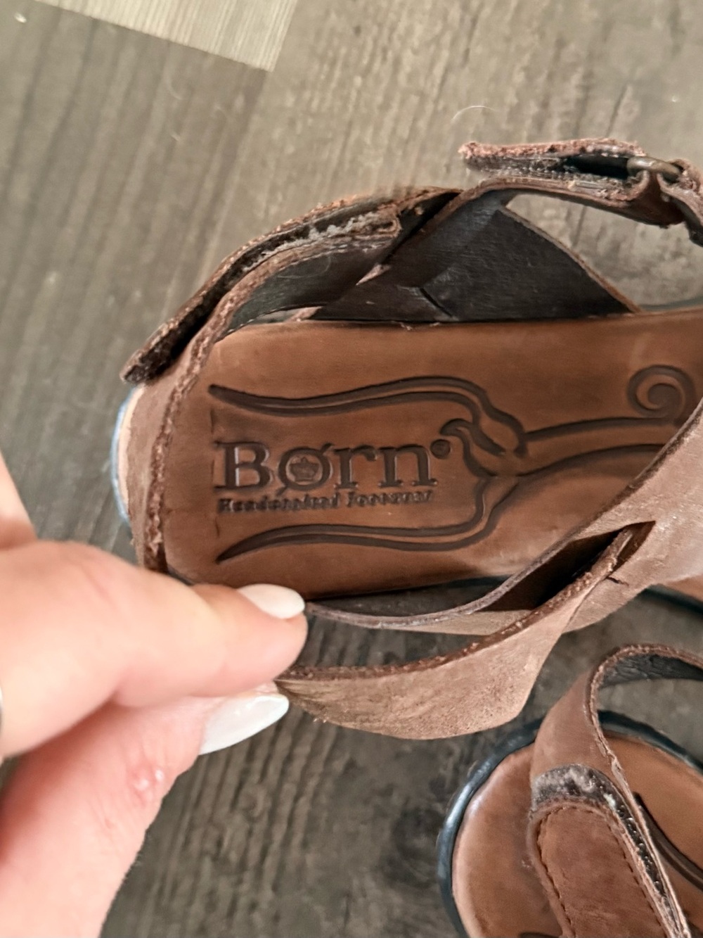 Born Tan Leather Cross-Strap Sandals - Picture 2 of 4
